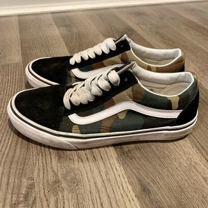 Woodland Camo Old Skool Vans